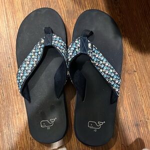 Vineyard Vines Flip Flops